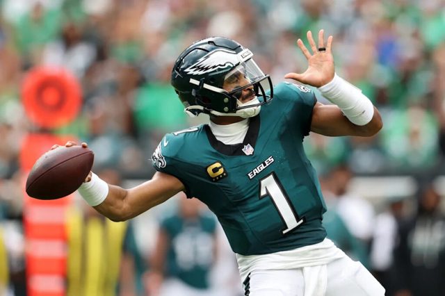 Jalen Hurts proves he can adapt while Eagles OC Sean Mannion establishes proof of concept in win over Commanders