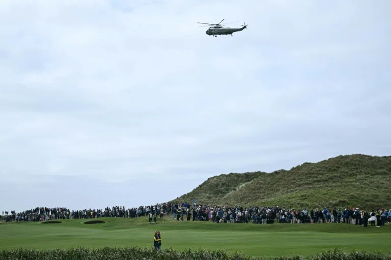 Lowry takes four-shot lead as Trump jets in for Irish Open