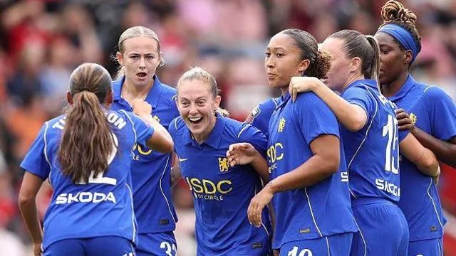 Women's Super League: James puts Chelsea three up at Man Utd