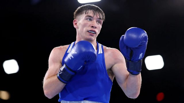 Gallagher beats Bocarov to claim last-16 spot