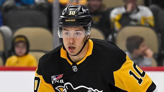 NHL’s Kuzmenko returns to Russia after father killed by bear