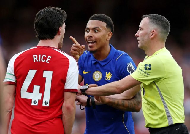 Former ref explains Arsenal-Chelsea red-card decision