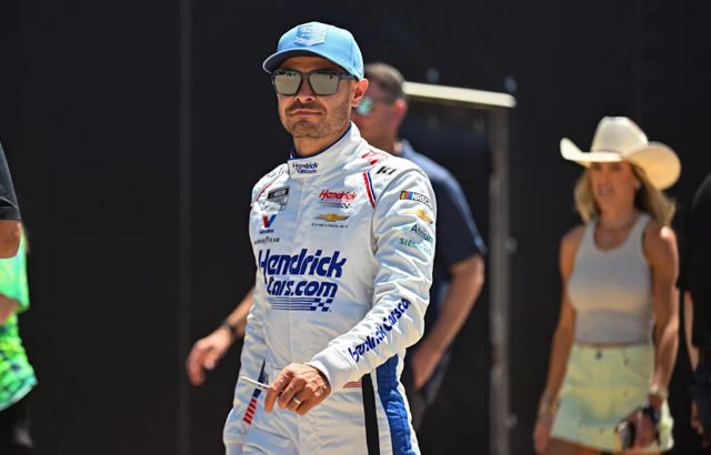 “Doesn’t Have to Win Another Race”- NASCAR Analyst Sound the Alarm on Denny Hamlin’s Chase Hopes With Blunt Kyle Larson Claim