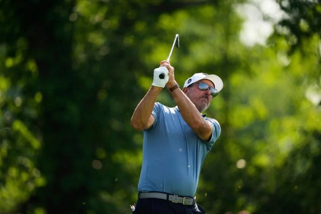 Phil Mickelson entered treatment center for family trauma and addiction earlier this year