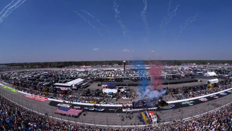 Darlington Raceway 101: Fast Facts, Track History and Everything NASCAR Fans Need to Know