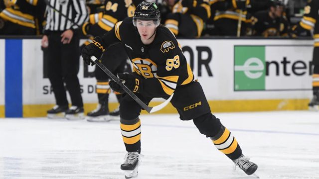 Boston Bruins lock up young center Fraser Minten with a 7-year, $50.4 million contract extension