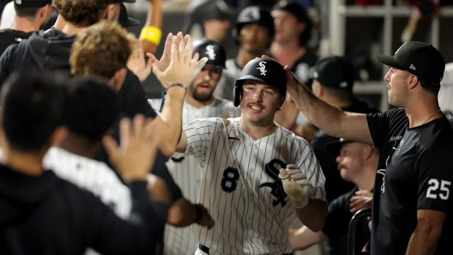 White Sox bullpen throws gem in 10-1 win over Twins to maintain AL Central lead