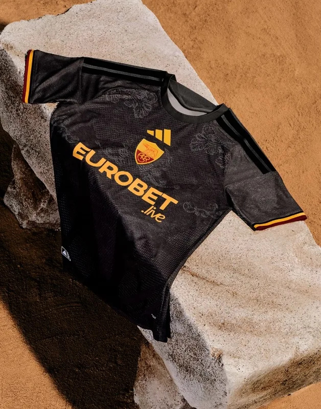 👕 Check out this week’s big kit launch round-up