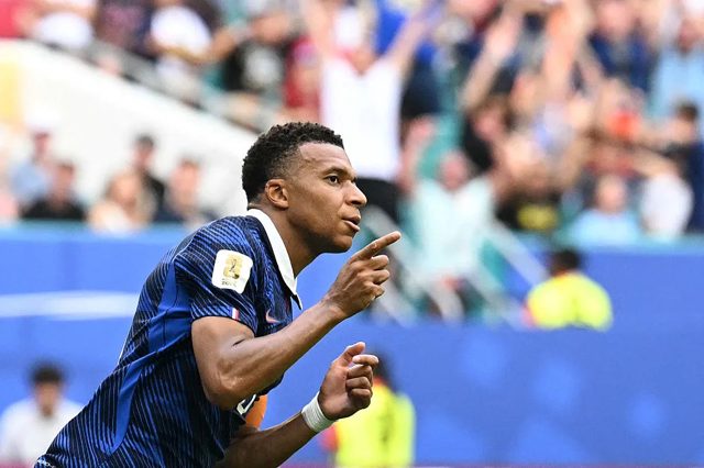 Mbappé says he’s favourite for the Ballon d’Or: no one was better