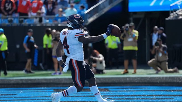 D’Andre Swift, Kyle Monangai limited in Bears practice