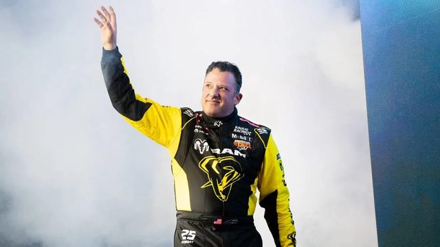 Tony Stewart Returns To Ram’s Free Agent Truck At Talladega