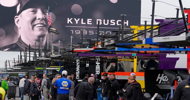 Las Vegas Reveals Kyle Busch Tributes For NASCAR Chase Weekend