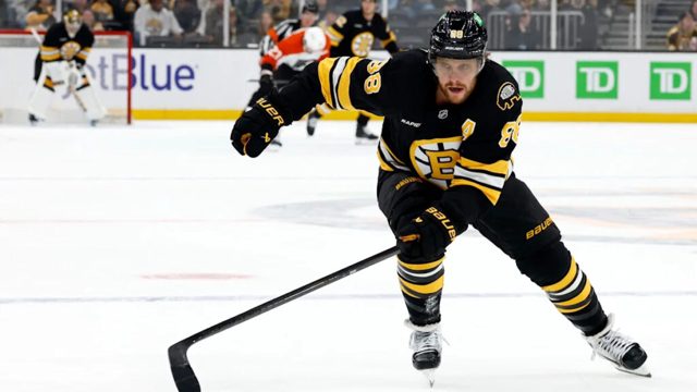 Public Skate: Bruins vs. Flyers, Preseason Pt. II