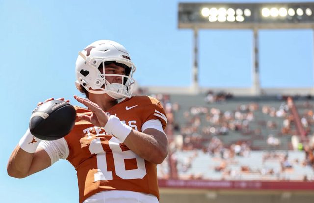 No. 5 Texas vs. Texas State live updates: Horns lead 28-7 at halftime