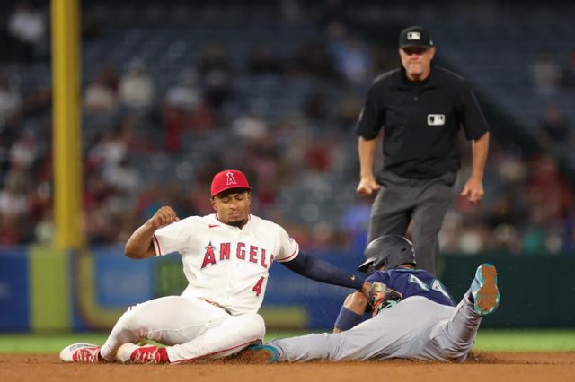 Anderson continues struggles in 6-4 loss to Anaheim
