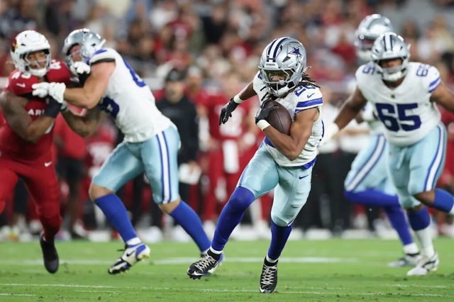 Malik Davis suffers hip injury, Week 1 status in doubt