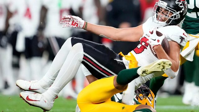 Falcons – Packers instant recap: Making the Lambeau leap