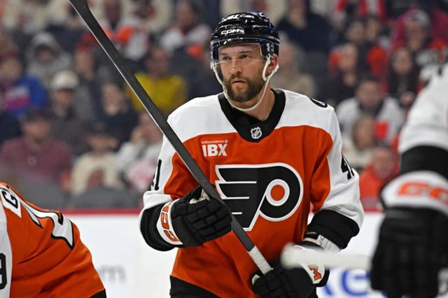 Former Flyers Forward Resurfaces On PTO with Contender