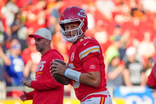 Patrick Mahomes ready to play in opener