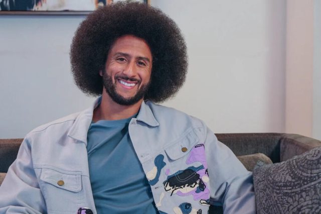 Colin Kaepernick’s kneeling protest sparked mixed reaction in NFL group chat