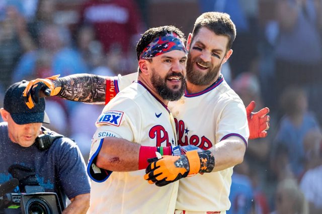 7 things to watch in MLB’s final week include red-hot NL wild-card race, a Triple Crown chase and a historically bad division