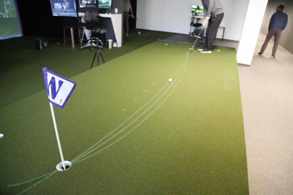 College golf facilities: Northwestern Wildcats and Gleacher Golf Center