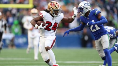 Mason ties 49ers record in franchise’s best rushing game since 2019