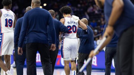 Sixers rookie McCain diagnosed with pulmonary contusion after hard fall