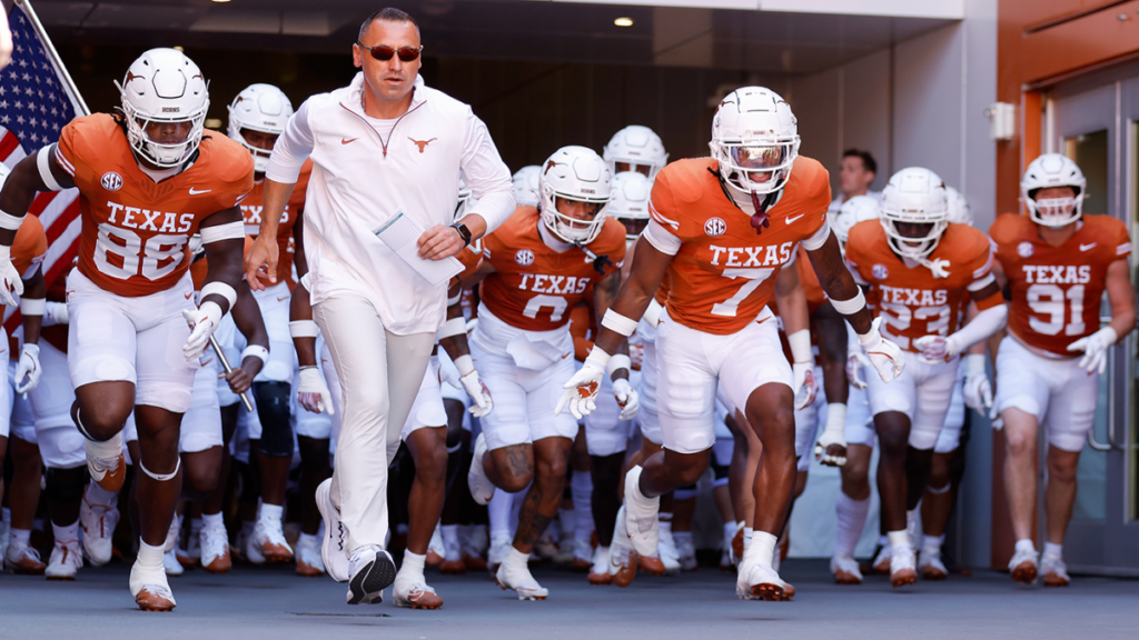 Texas vs. Oklahoma: Longhorns have chance to party like it’s 2005 with statement win in Red River Rivalry