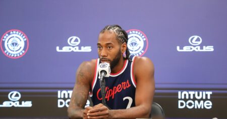 Kawhi Leonard Will Miss Clippers Preseason amid Knee Injury Rehab, Ty Lue Says