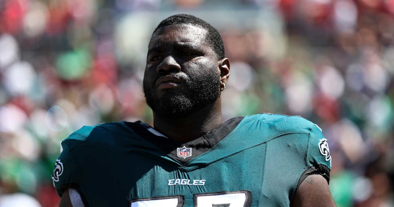 Eagles’ Becton Rips ‘S–tty’ MetLife Stadium Before Giants Game amid Injury Backlash