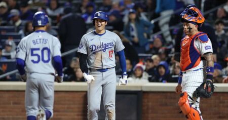 Dodgers’ Shohei Ohtani, Mookie Betts Applauded by MLB Fans with NLCS G4 Win vs. Mets