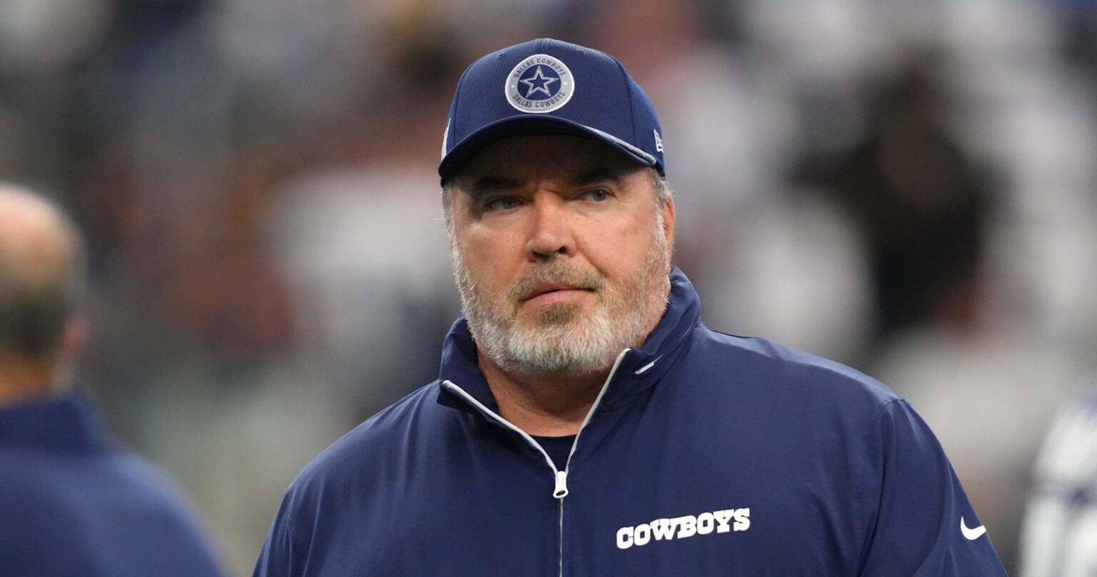 Cowboys’ Jerry Jones ‘Has No Plans to Fire’ HC McCarthy, Make Trade Before Deadline