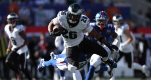 Eagles’ Saquon Barkley: I Talked More ‘S–t’ vs. Giants Than I Usually Do in Games