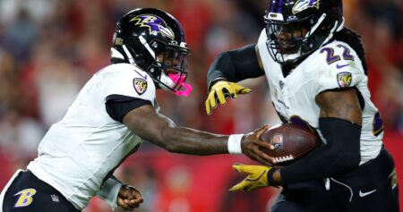 Lamar Jackson Believes Derrick Henry Can Break NFL’s Single-Season Rushing Record