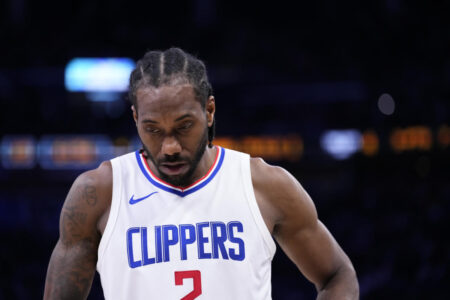 Former Clippers trainer suing team, says he was fired for voicing concerns over Kawhi Leonard injuries