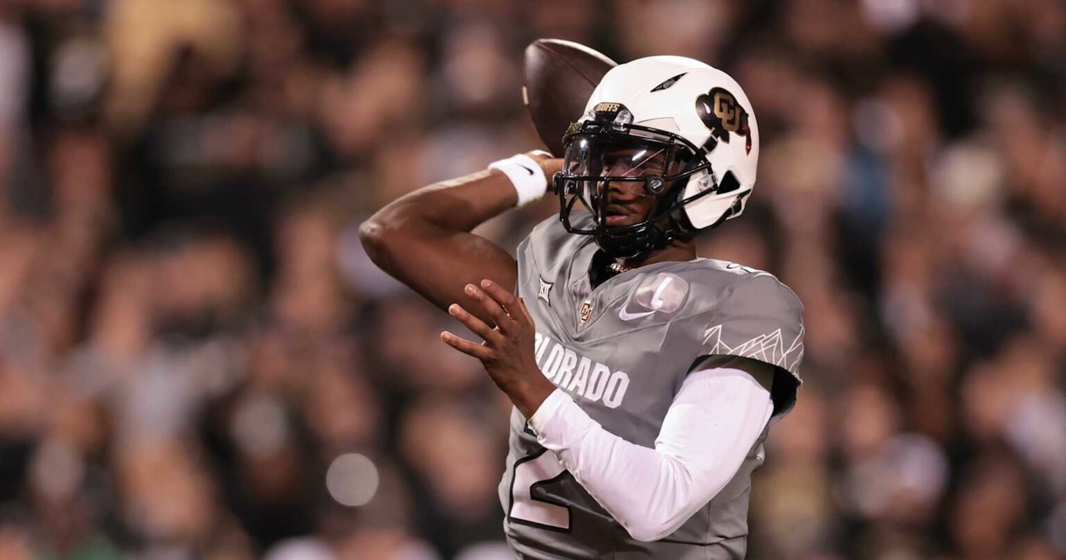 Travis Hunter, Shedeur Dazzle CFB Fans in Deion, Colorado’s 1st Half vs. Cincinnati