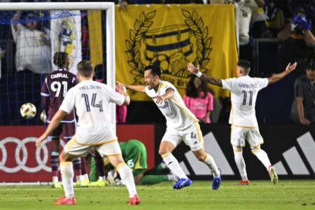 🎥 Not Reus, not Puig! LA Galaxy defender pulls off slick finish