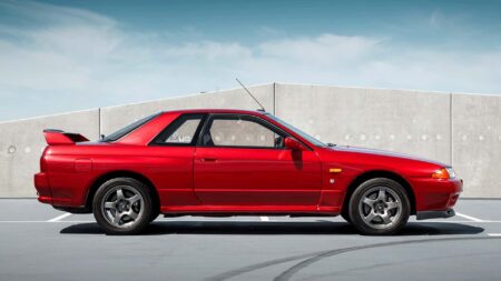 A Rare R32 Skyline GT-R Was Stolen From Nissan’s Collection