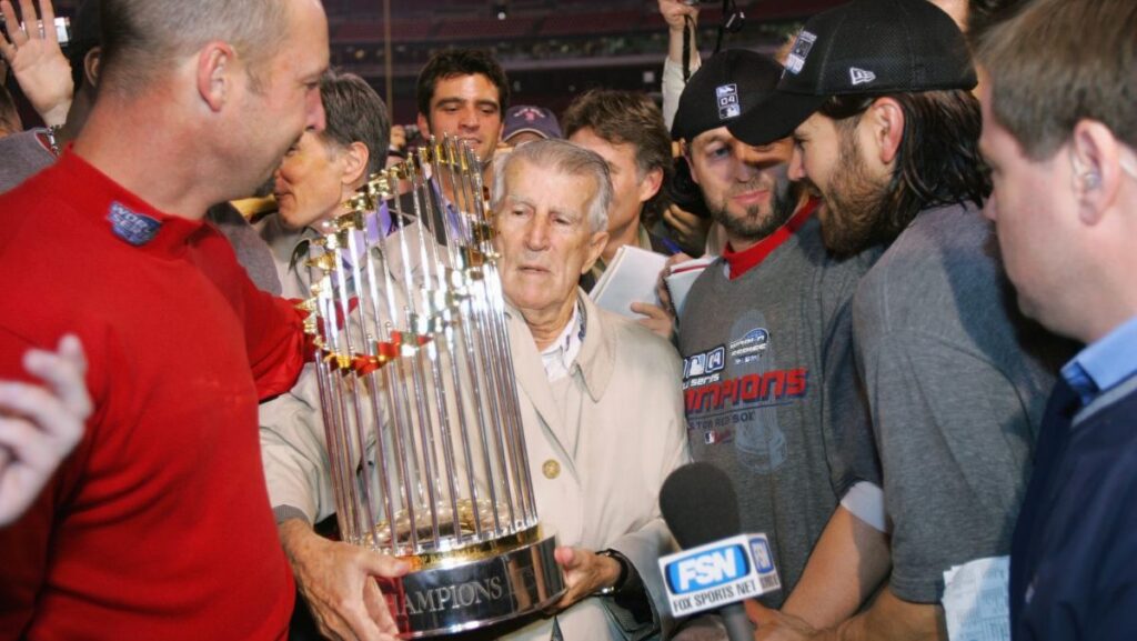 Defining Moments: Pesky and the ’04 Red Sox bring a title to Boston