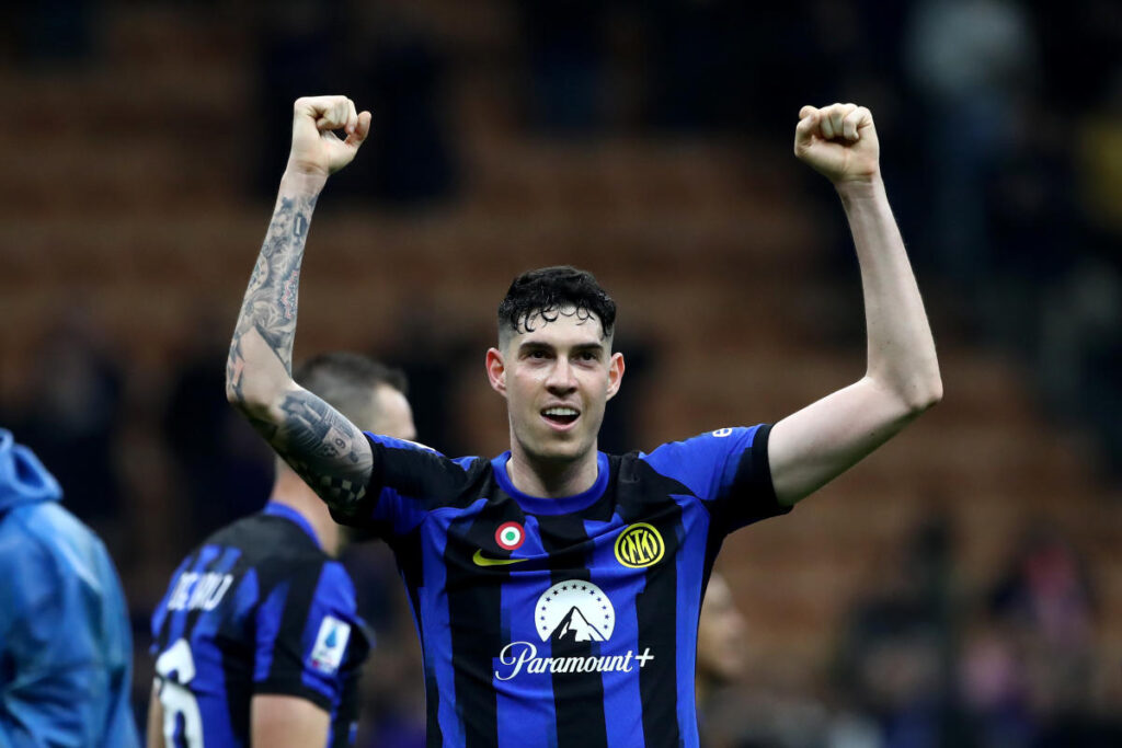 Photo – Inter Milan & Italy Star Defender Thrilled After Hard-Earned Serie A Triumph Vs Como: “A Perfect Night At San Siro”