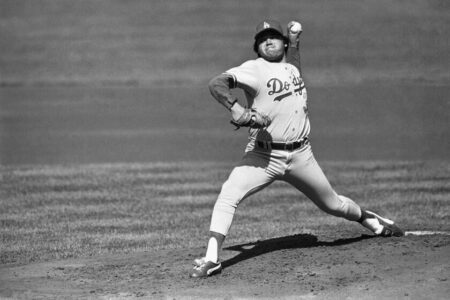 Public funeral for Dodgers legend Fernando Valenzuela set for Wednesday morning