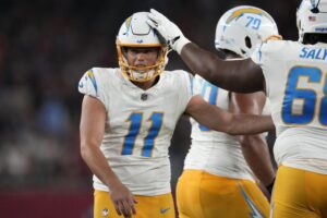 Chargers forced to settle for five field goals and a last-second loss to Cardinals