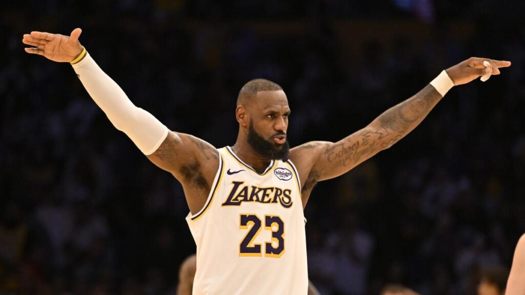 LeBron James: ‘I plan on playing every game.’ All 82. The Lakers may need that.