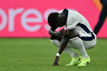 “Unlikely” Bukayo Saka be back for Liverpool game