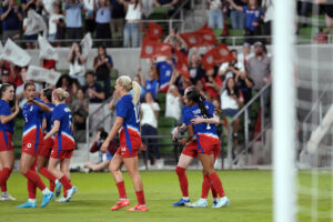 🇺🇸 Subs to the rescue as USWNT leave it late in friendly win over Iceland