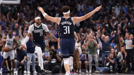 How Klay made Mavericks history in triumphant debut vs. Spurs