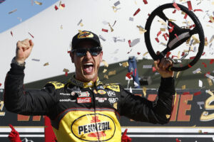 NASCAR: Joey Logano wins at Las Vegas to keep amazing even-year playoff streak alive