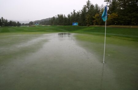 Play suspended at BMW Ladies Championship, where Hannah Green leads and Lydia Ko lurks