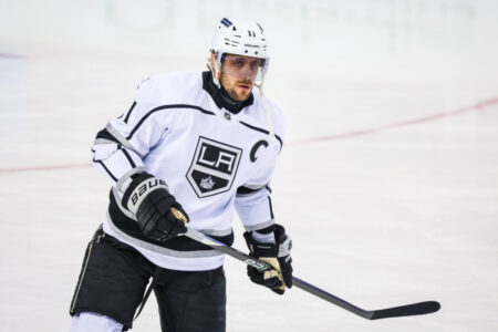 Kopitar Turns Back Clock In Kings Season Opener